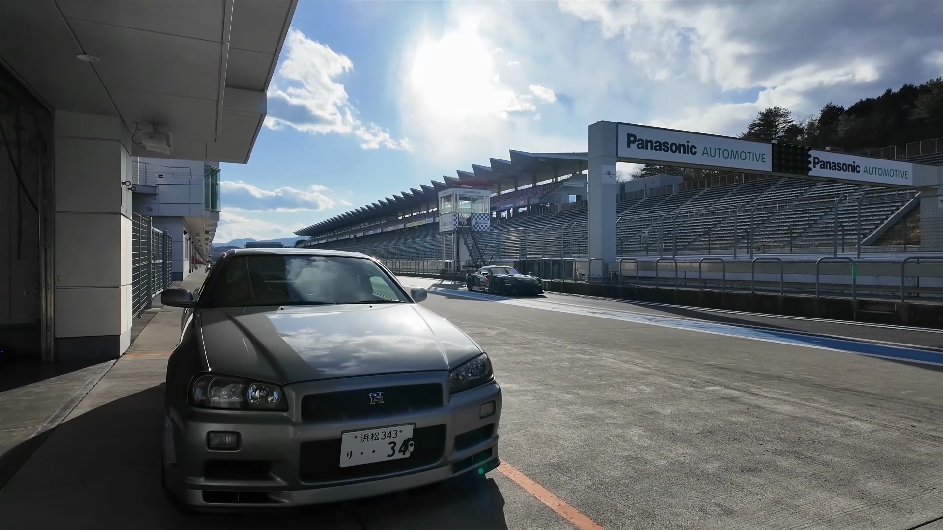 Hitting target lap times at Fuji Speedway in the Nissan GTR R34