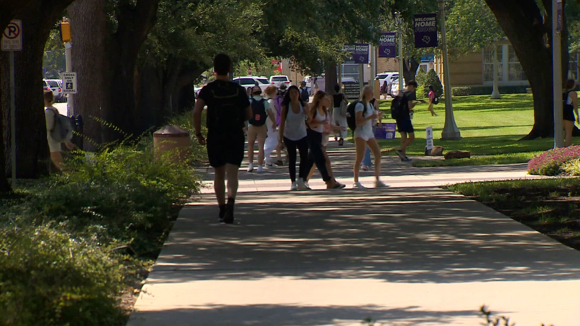 Several North Texas colleges begin classes today