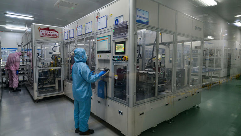 5 battery technologies that could power electric vehicles beyond ...
