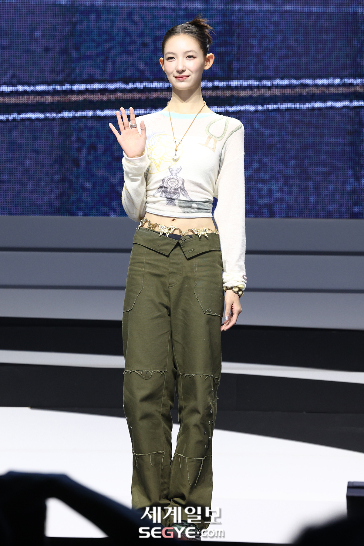 [포토] 튜이드 이하늬 '완벽한 비율'
