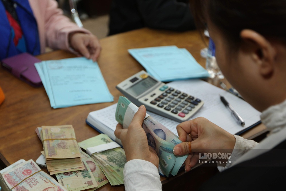 Trường hợp thôi hưởng, tạm dừng hưởng trợ cấp xã hội hằng tháng