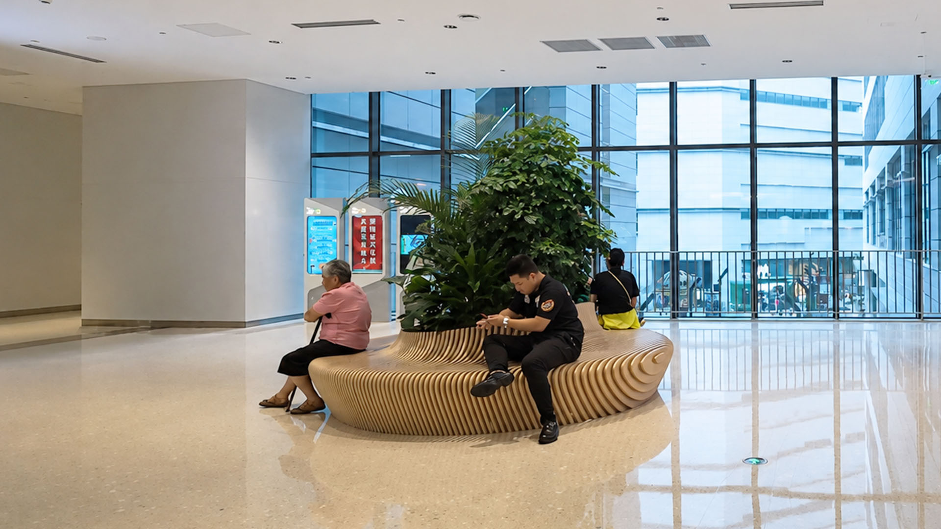 Inside China’s massive shopping mall and its modern spaces