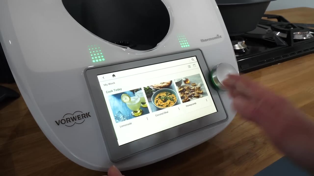 How one machine replaces 20 kitchen appliances