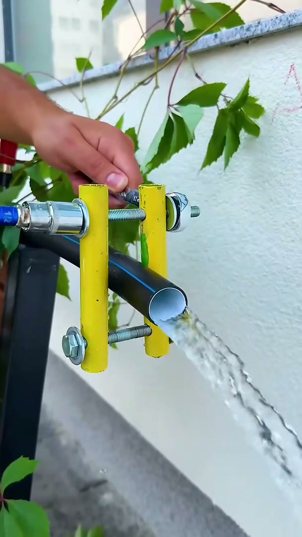 Water leaking fix method #easy #waterleaks #fixing