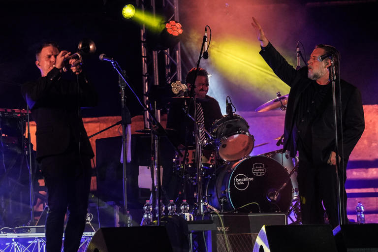 Crowe re dei nightclub in sala e rocker a Venezia