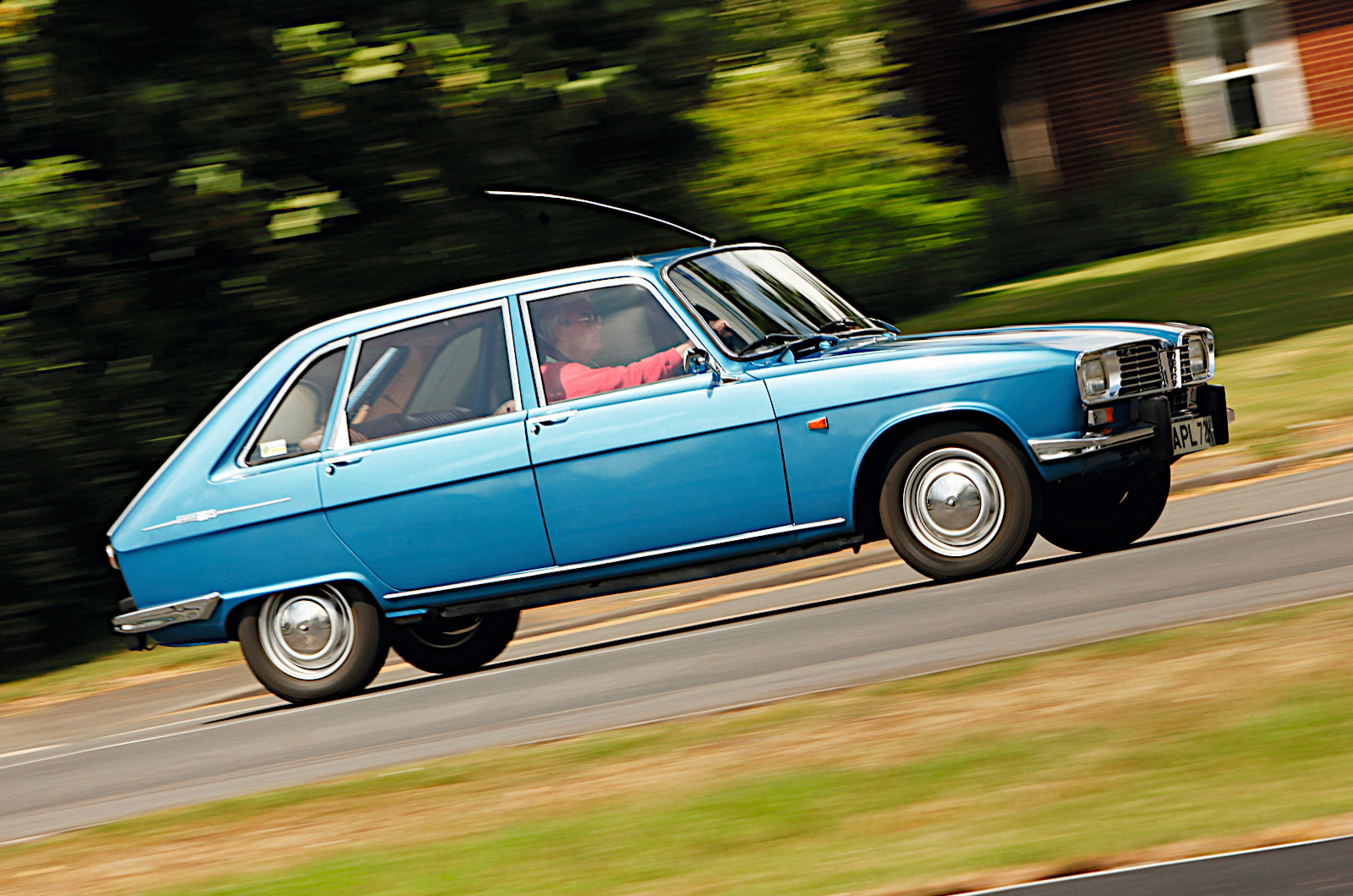 27 classic front-wheel-drive Renaults