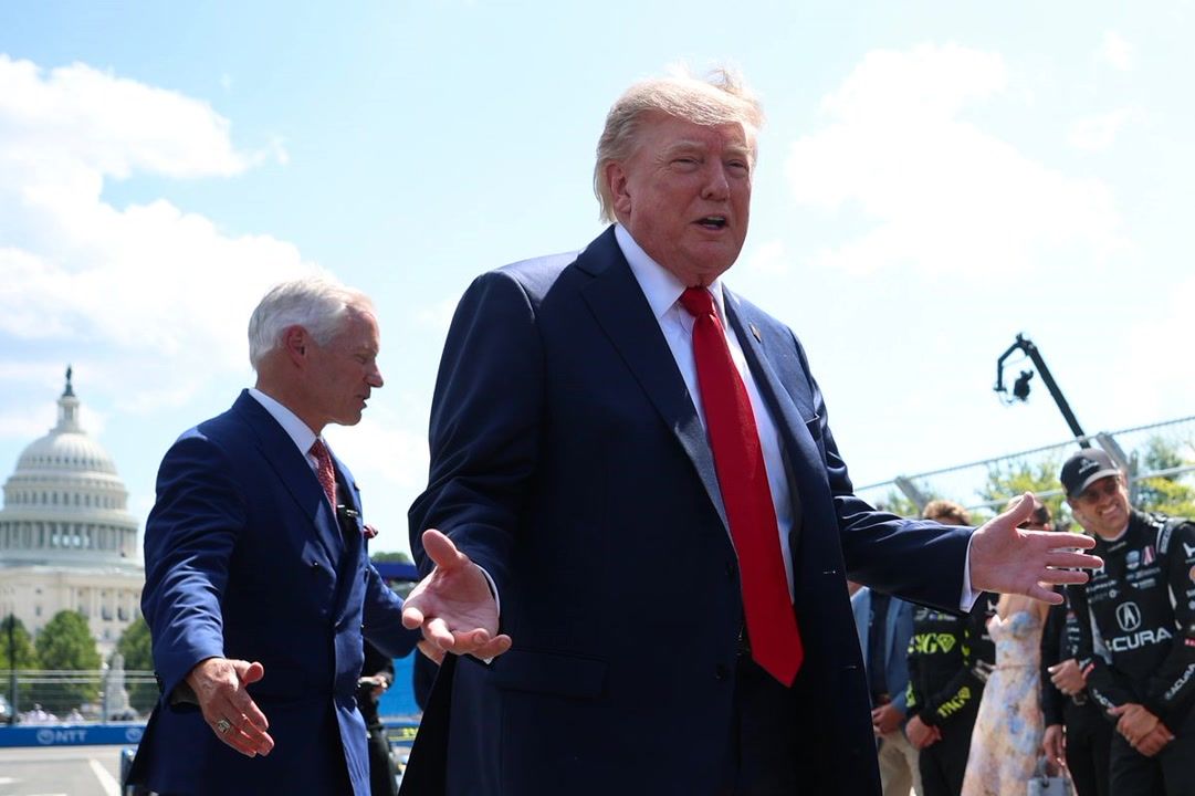 Donald Trump shares chilling 50-state map in late-night social media blitz