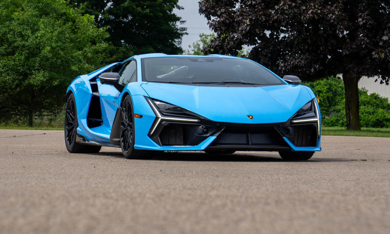 Driving the Lamborghini Revuelto, a 1,001 horsepower hybrid