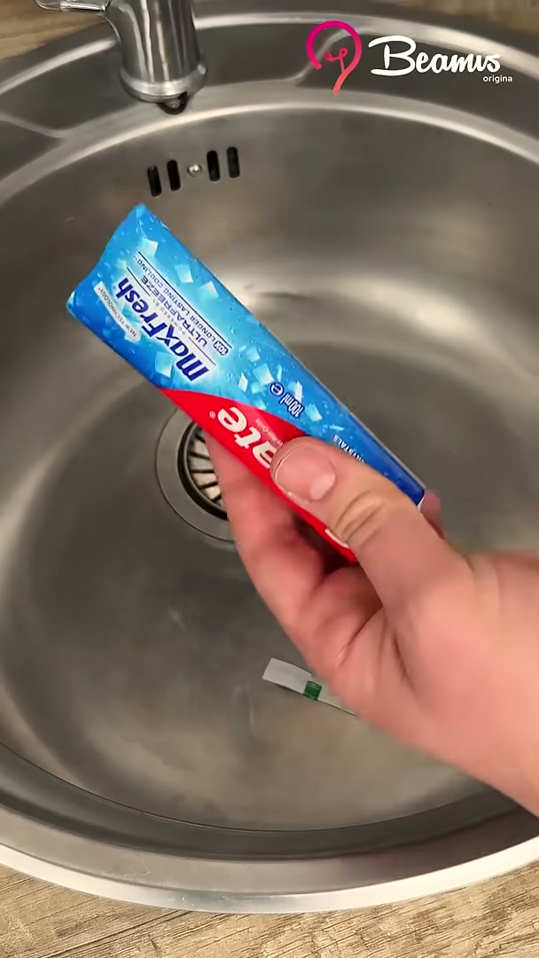 Toothpaste tube hack for kitchen faucets #toothpaste #trick #faucet # ...
