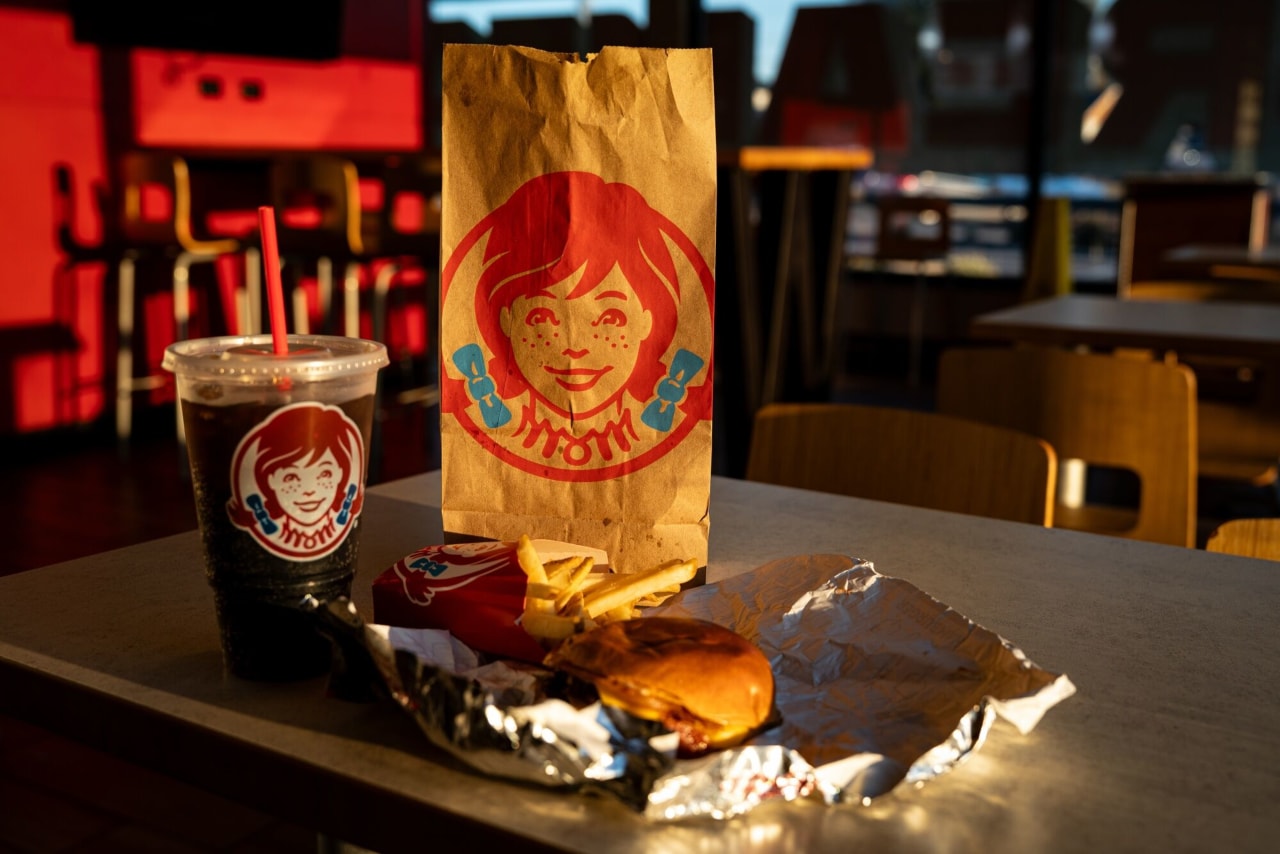 Wendy's CEO aims for chain to get back in the burger fight