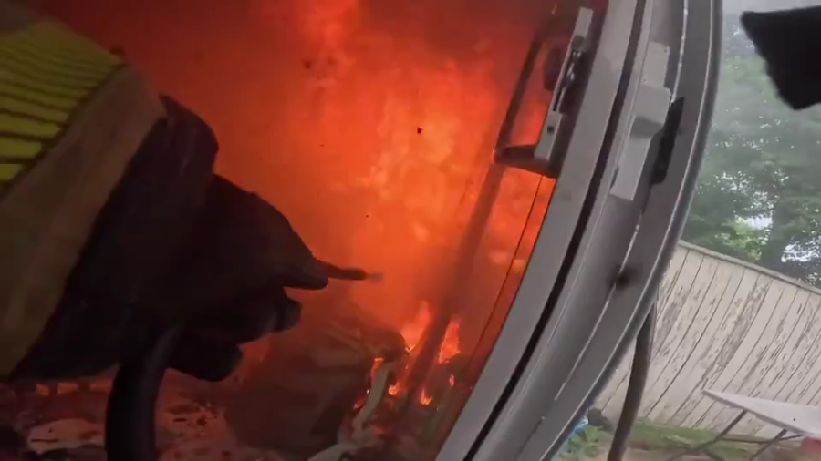 Watch: Fairfax County firefighters battle kitchen fire