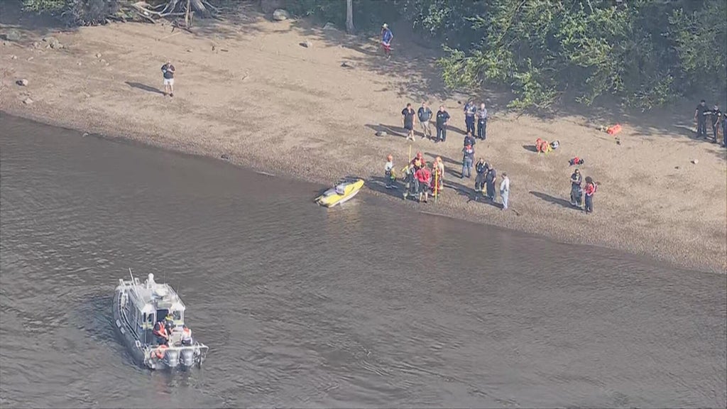 Woman's body recovered from Delaware River after she jumped in to save a young girl
