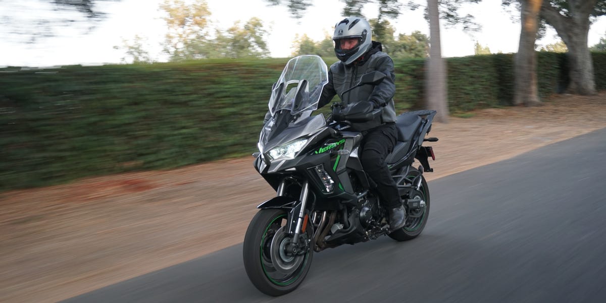 Kawasaki Versys 1100 SE LT: For going long distances really fast