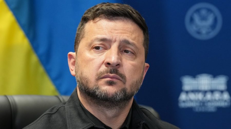 Zelensky warns airlines Russia’s sky ‘completely unsafe’