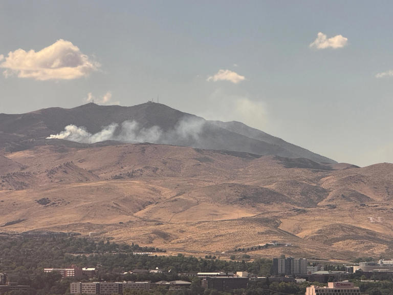 Reno Hawk Fire updates Monday: US 395 opens, more evacuations lifted
