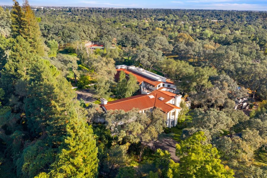 Gov. Newsom lists Sacramento-area home for $7.5M