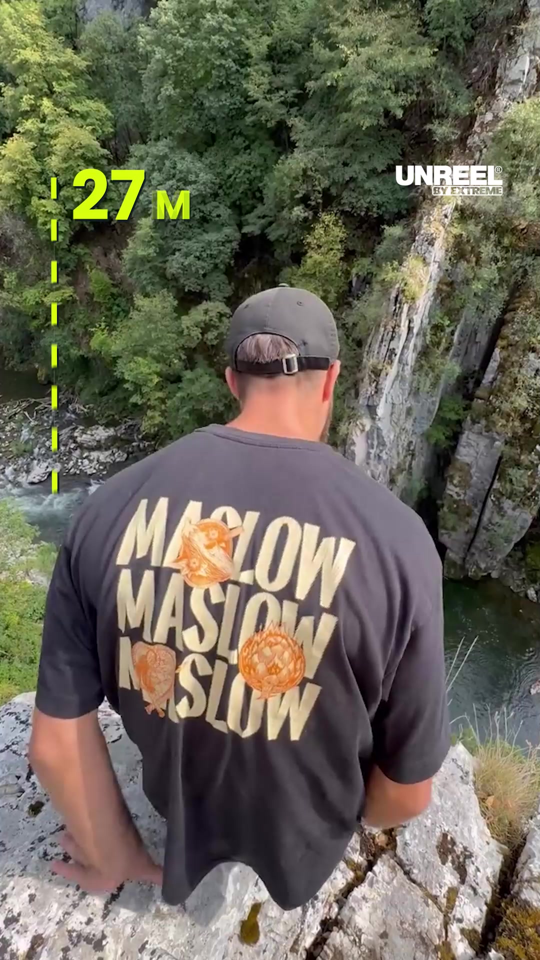 41 meter cliff jump: Extreme high diving risks & river impact explained