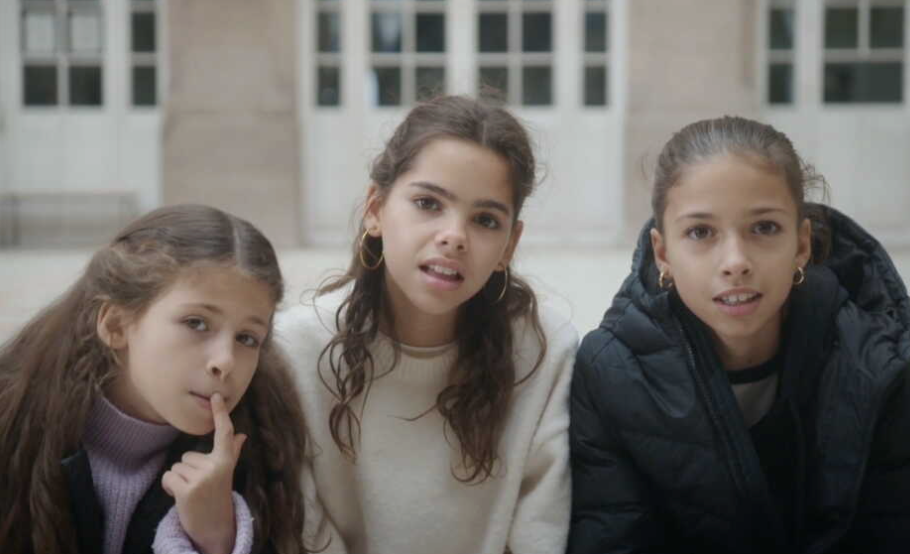 lila-debbouze-avant-the-voice-kids-l-adolescente-avait-d-j-fait-une