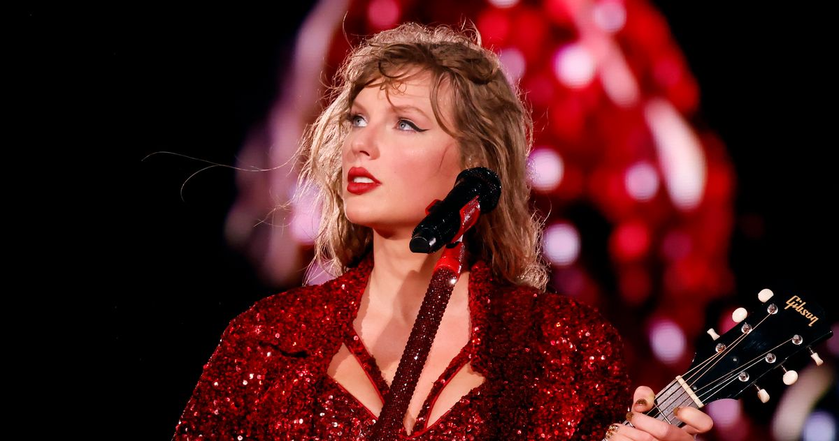 A sad version of ‘I Knew You Were Trouble' lives in another timeline