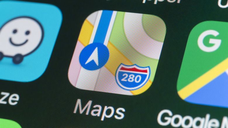Can you turn off ads in Apple Maps?