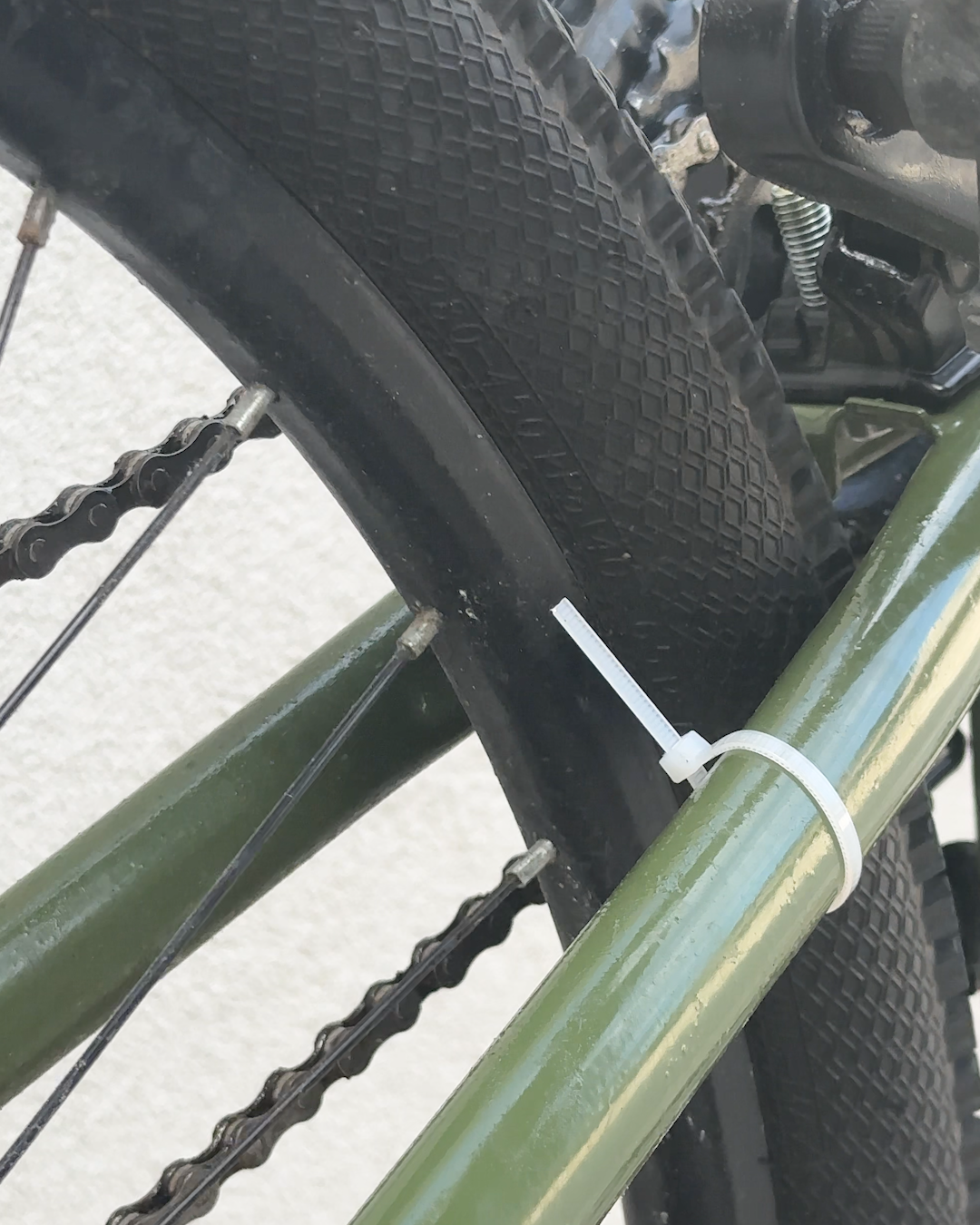 Truco útil para cables sueltos de bicicleta 🚲