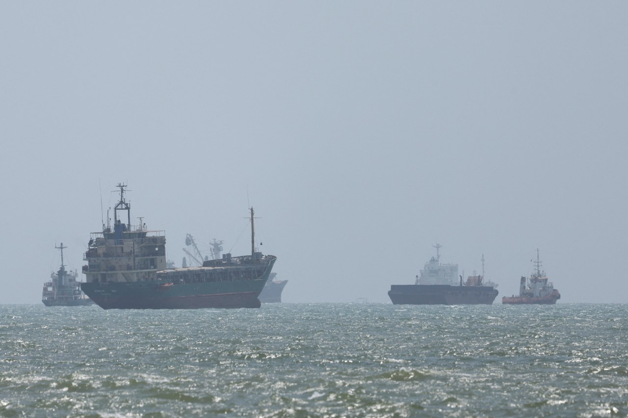 New tanker strike in Hormuz as Iran vows retaliation for US economic offensive