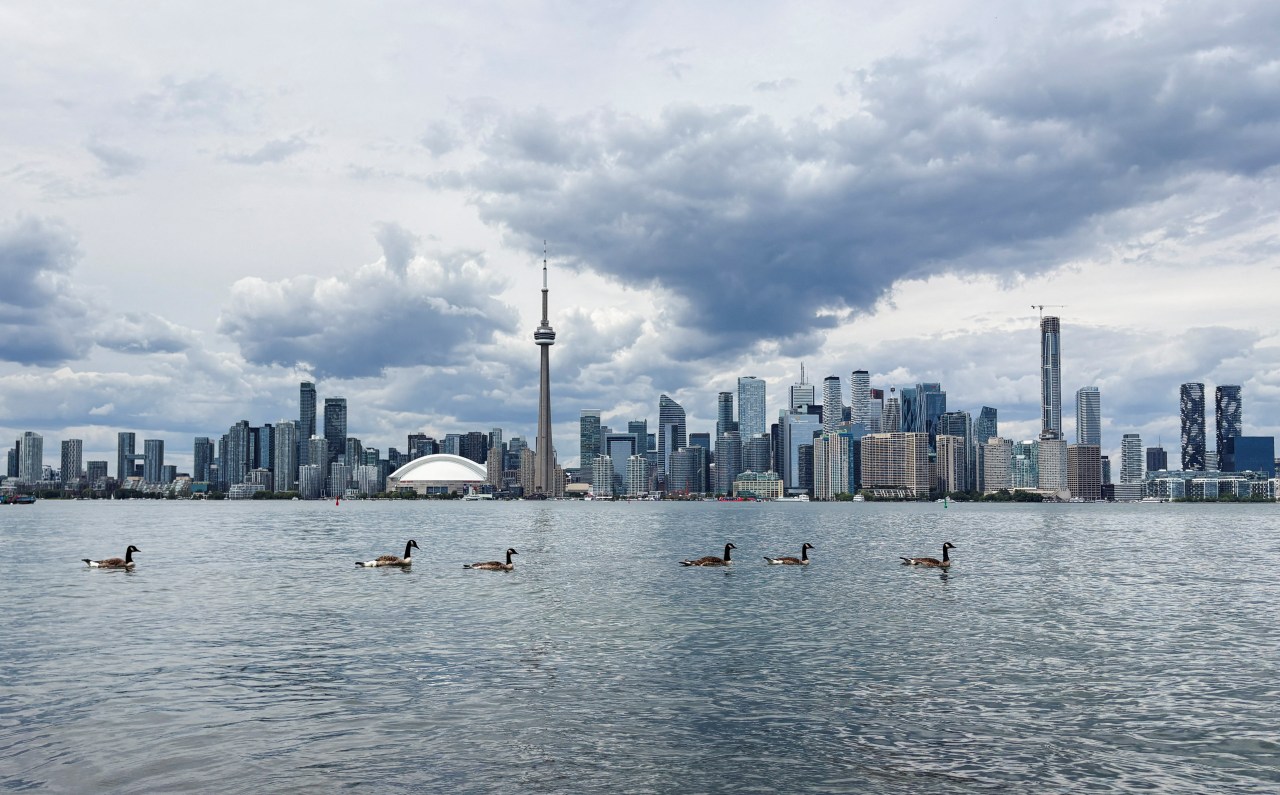 Trump threatens to rename Lake Ontario as spat with Canada escalates