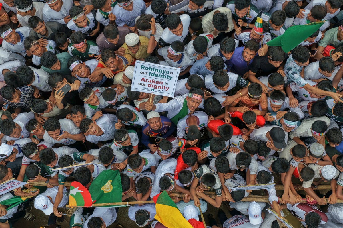 Rohingya refugees rally in Bangladesh camps to demand safe return to ...