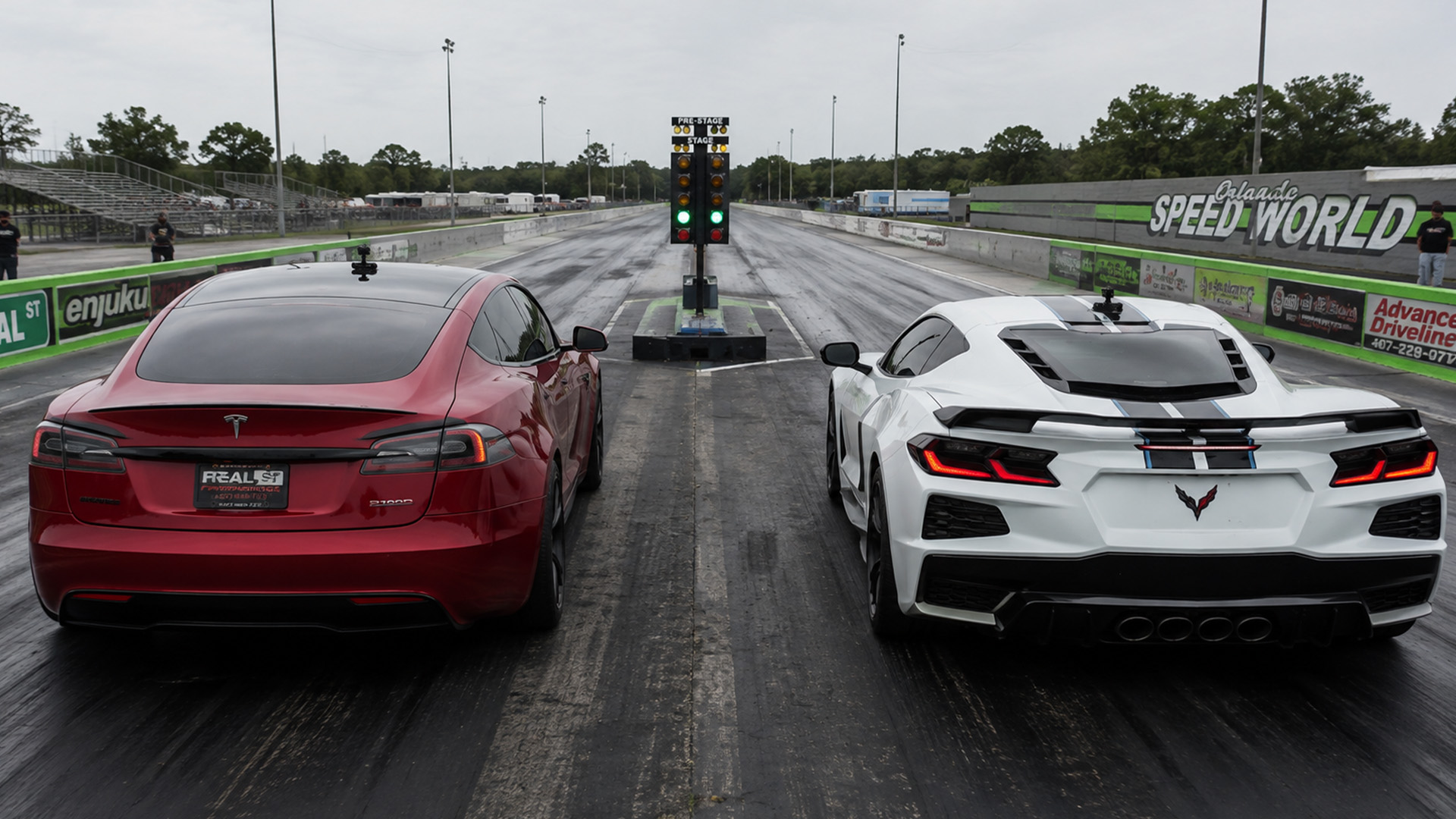 1,064HP Corvette ZR1 faces Tesla Model S Plaid drag race