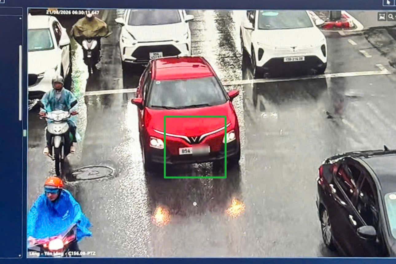 Sợ bị camera AI ghi nhận phạt nguội, tài xế ôtô lắp 2 biển số khác nhau lên xe