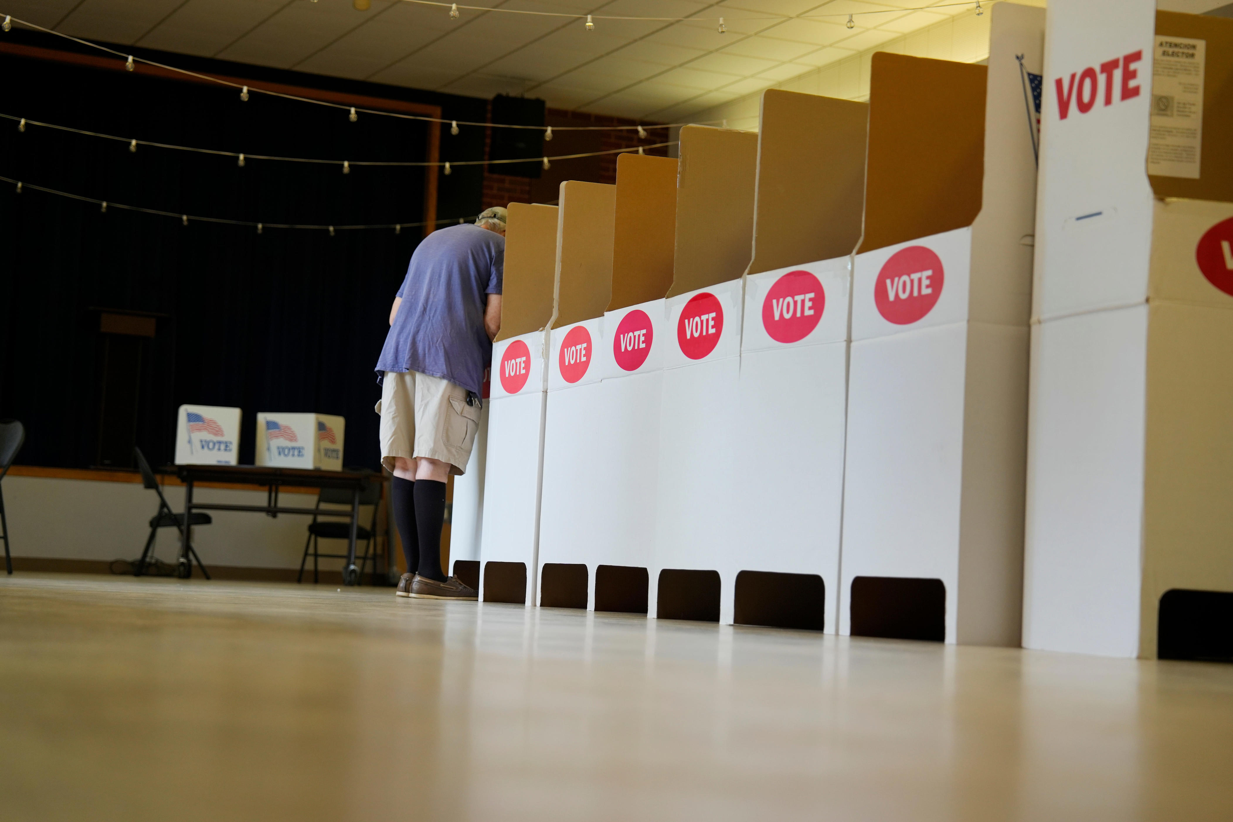 Oklahoma State Election Board evacuated after powder found in envelope