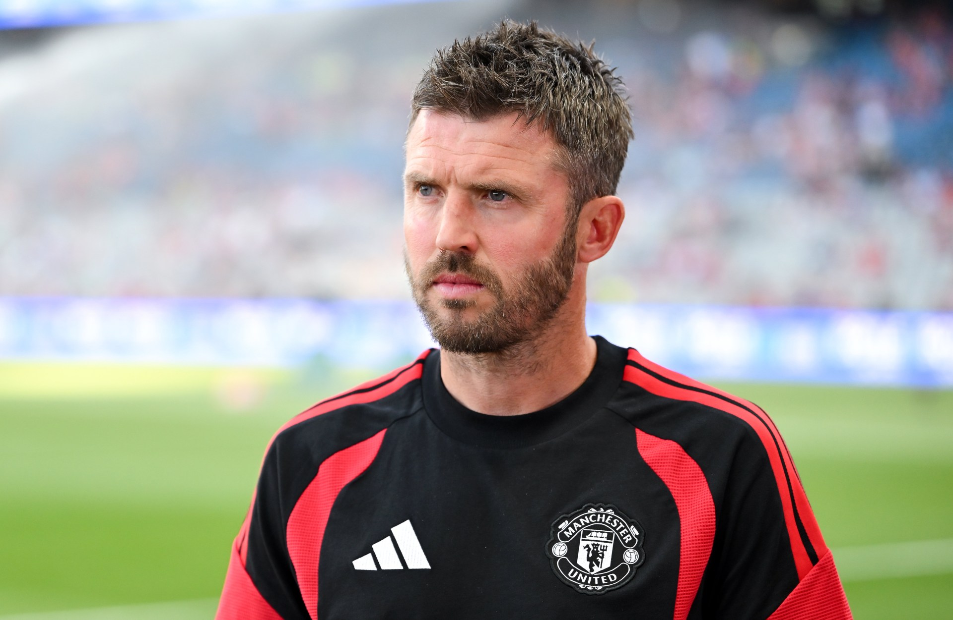 Manchester United issue transfer ultimatum to £57m star Lisandro Martinez