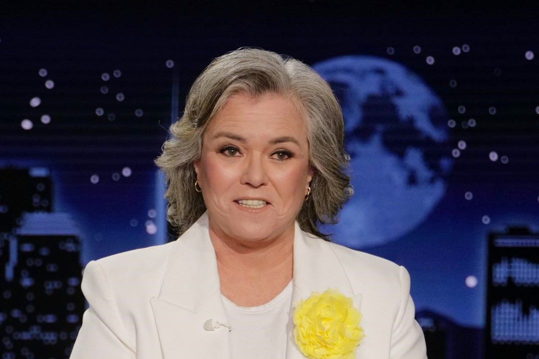 Rosie O'Donnell mocks Trump with humiliating photo after he branded her ...