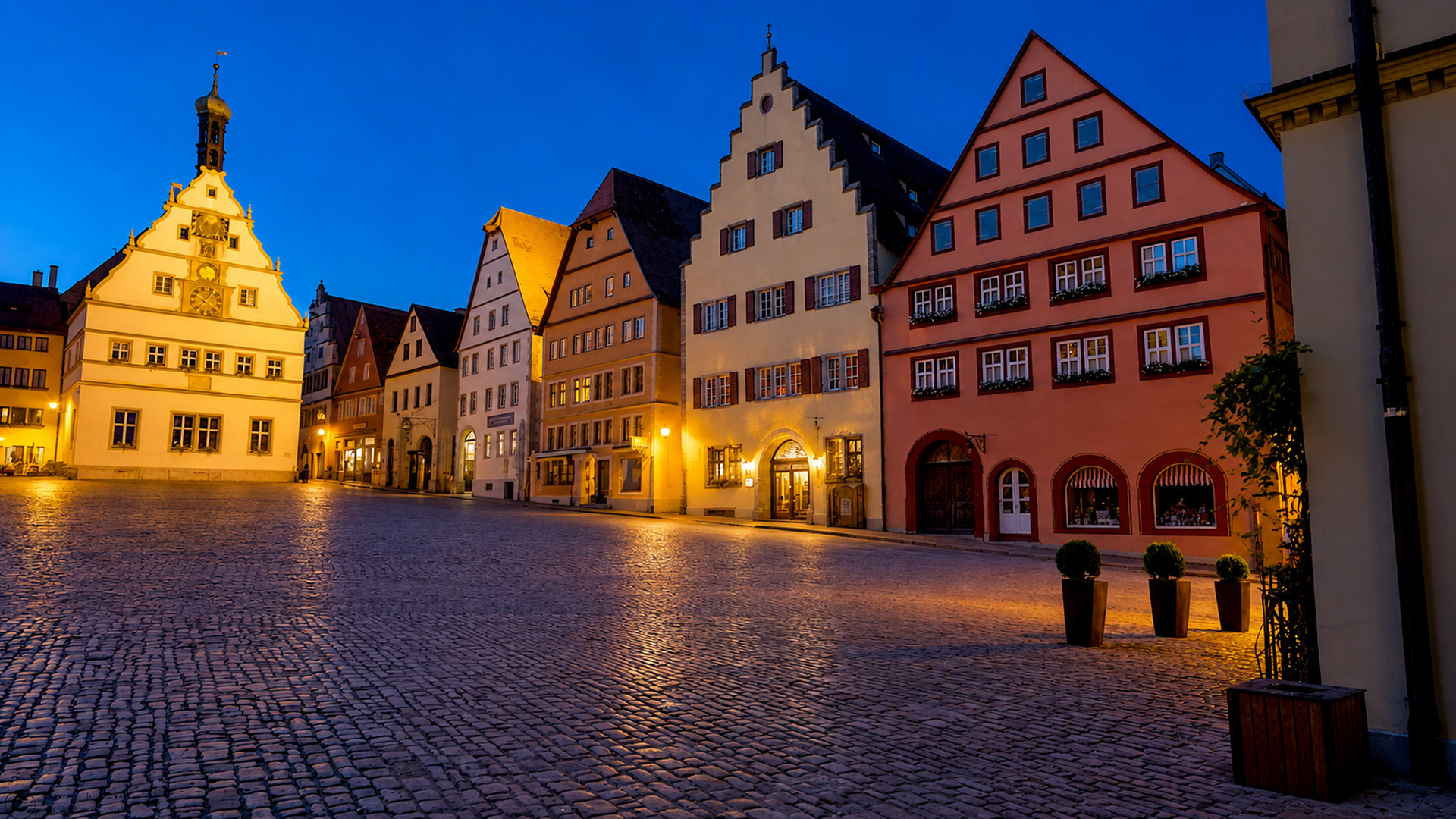 Walking through Rothenburg’s medieval streets at evening (4K)