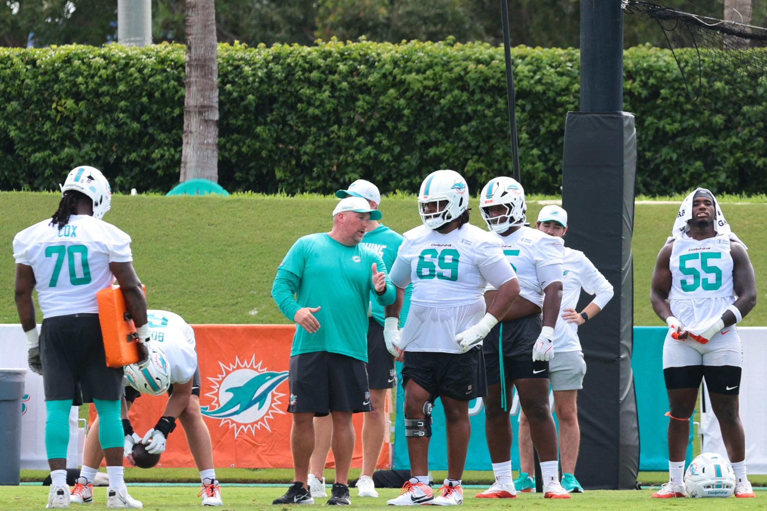 Dolphins releasing Jamaree Salyer with injury settlement