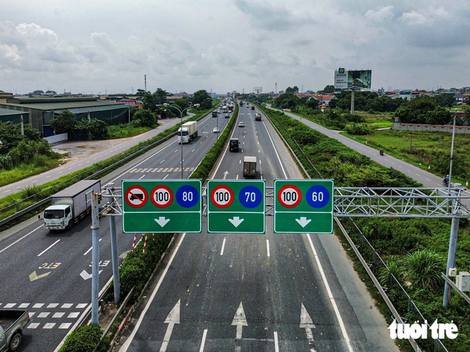 Xử phạt lỗi không giữ khoảng cách trên cao tốc, tài xế cần đi cách nhau bao nhiêu mét?