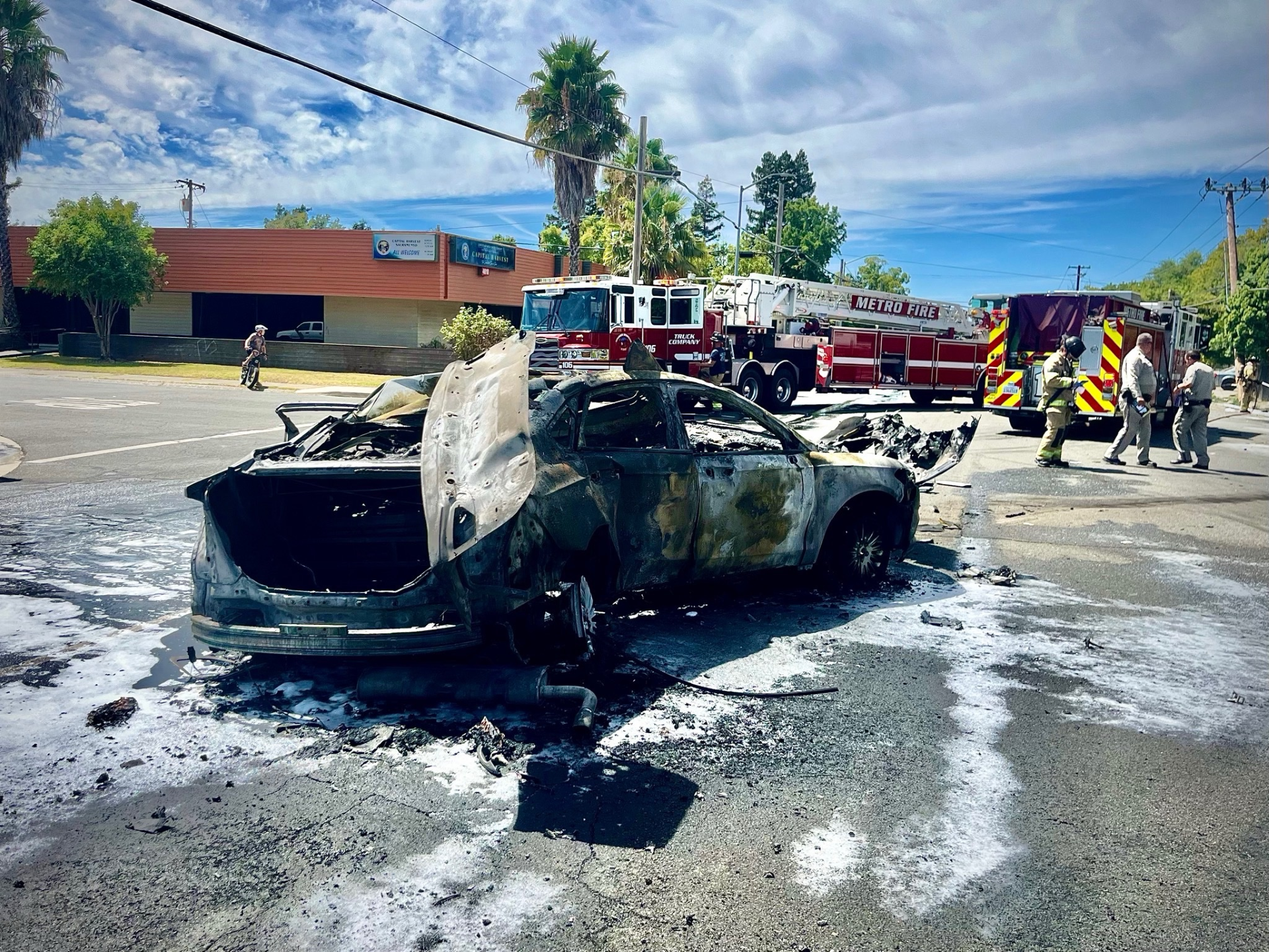 16-year-old driver dies, passenger pulled from fiery crash in Sacramento County