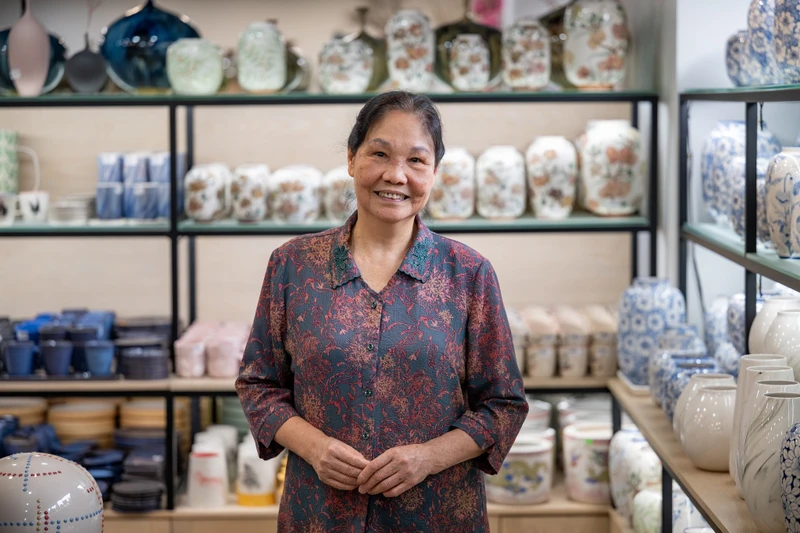 Nghệ nhân Hà Thị Vinh: Chuyển đổi số để đưa tinh hoa làng nghề đến công chúng