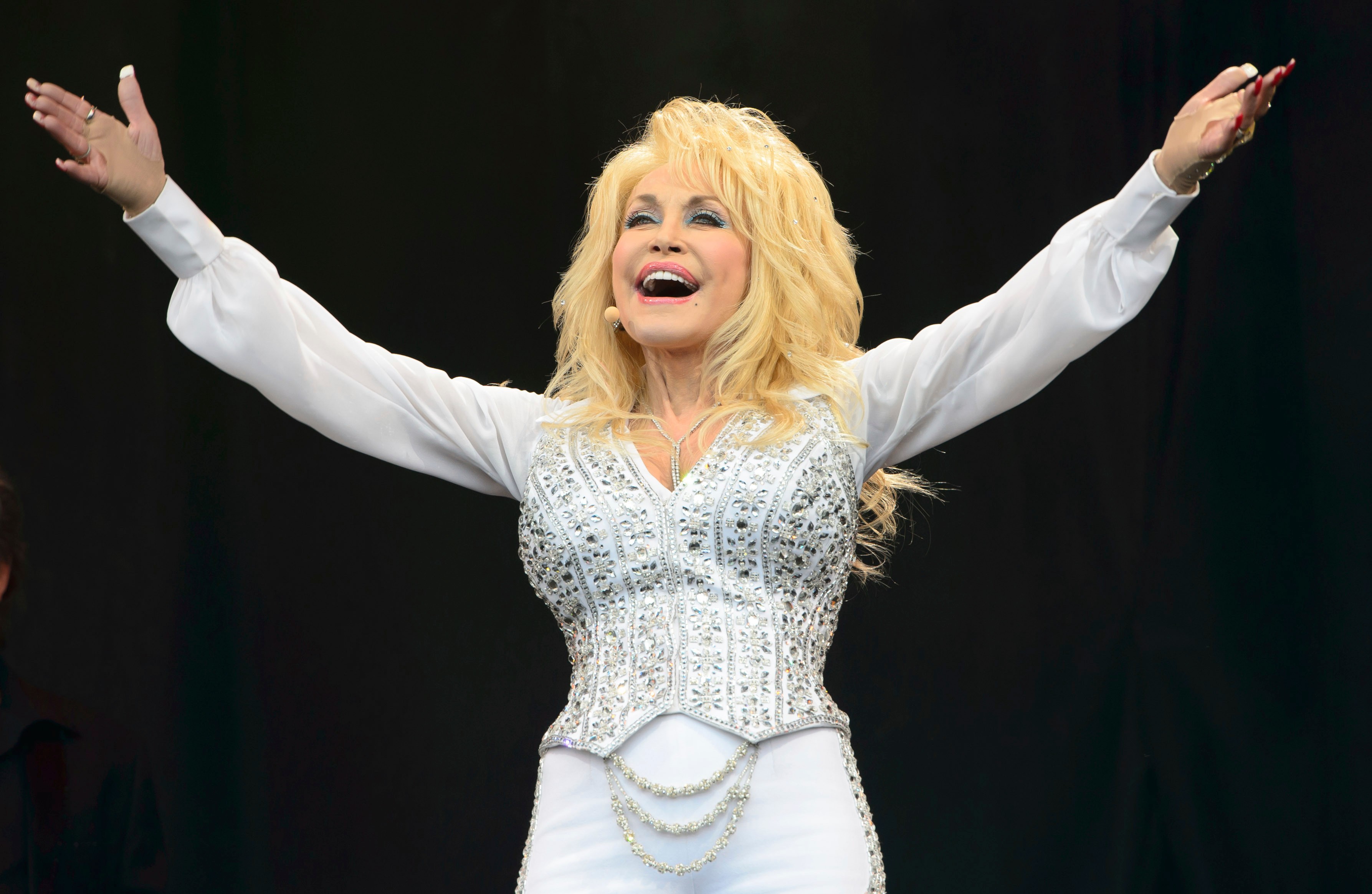 Dolly Parton, beloved country music icon, dies at 80 after brief battle with cancer