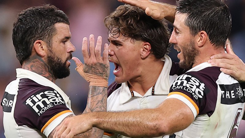 Walsh 'like' deleted as fear of Broncos revolt laid bare
