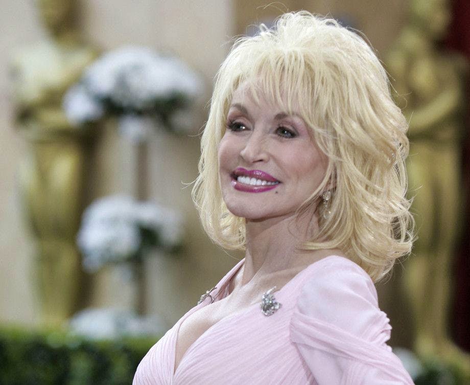 les-stars-rendent-hommage-dolly-parton