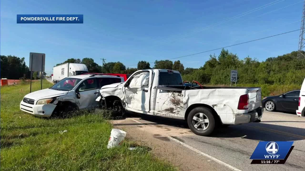 Multi-vehicle crash injures several in Powdersville