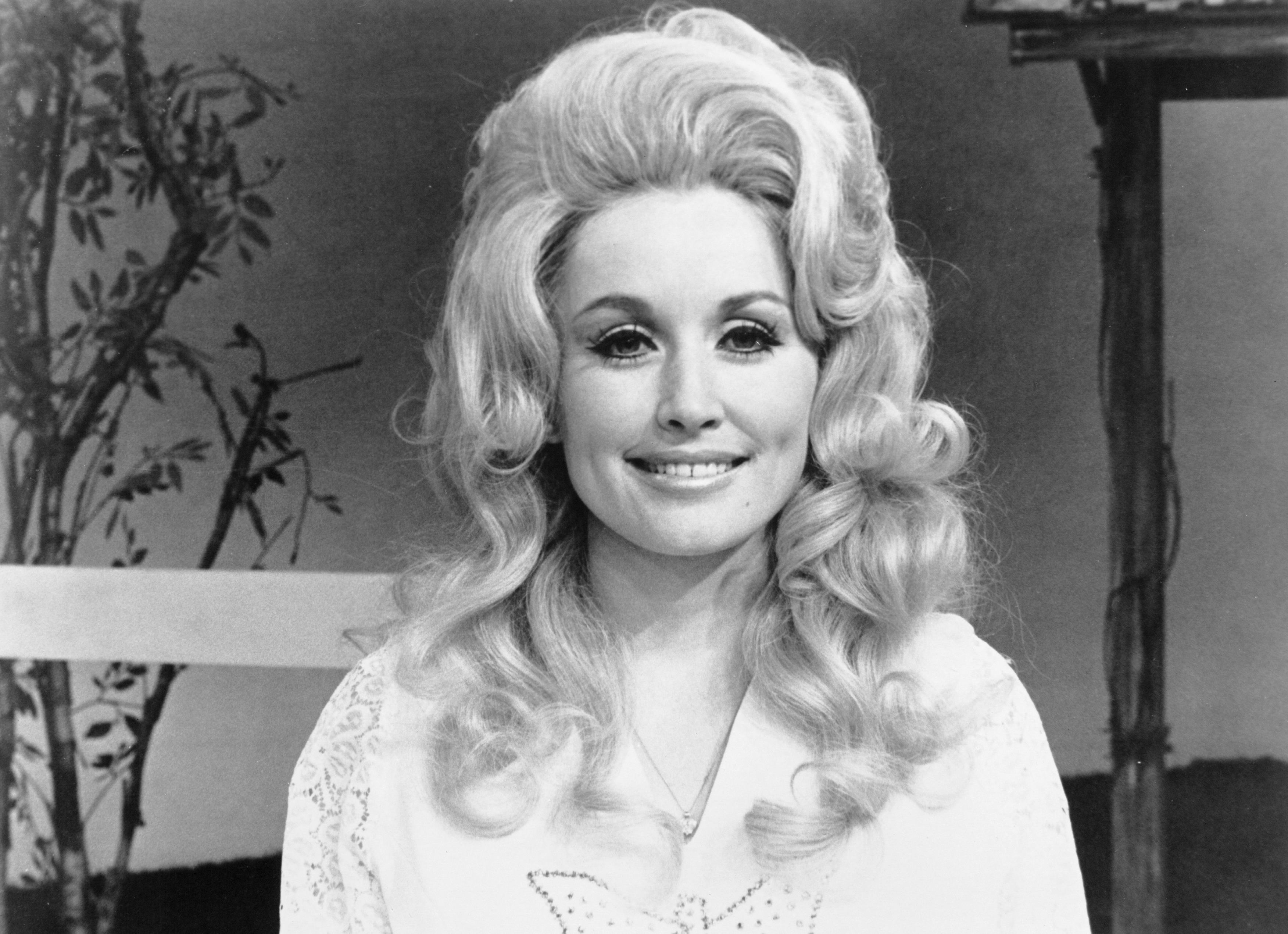 dolly-parton-1946-2026-in-appreciation-a-life-of-many-colors