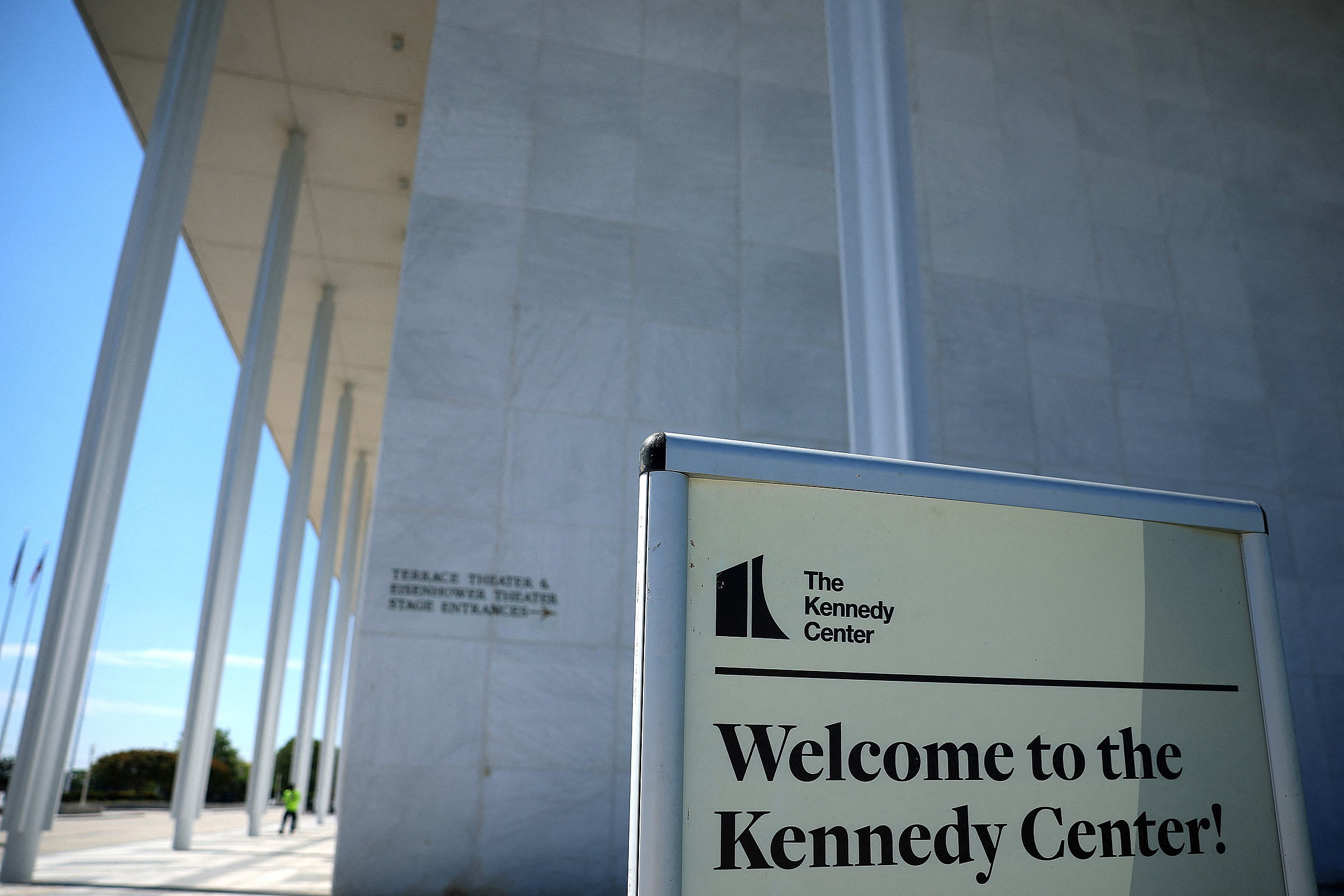 Chính quyền Trump dọa phá bỏ Trung tâm Kennedy