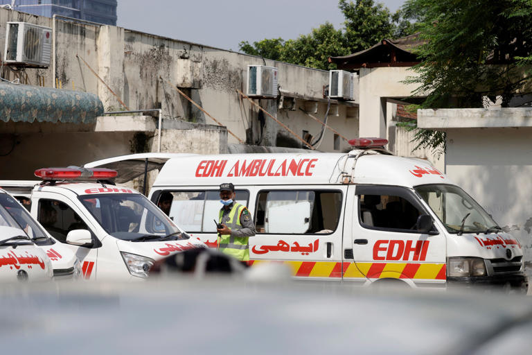 At least 14 newborns dead in fire at Pakistan hospital maternity ward