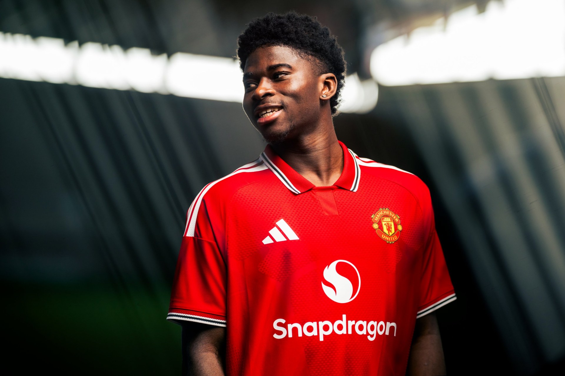bruno-fernandes-tells-man-utd-fans-what-to-expect-from-carlos-baleba