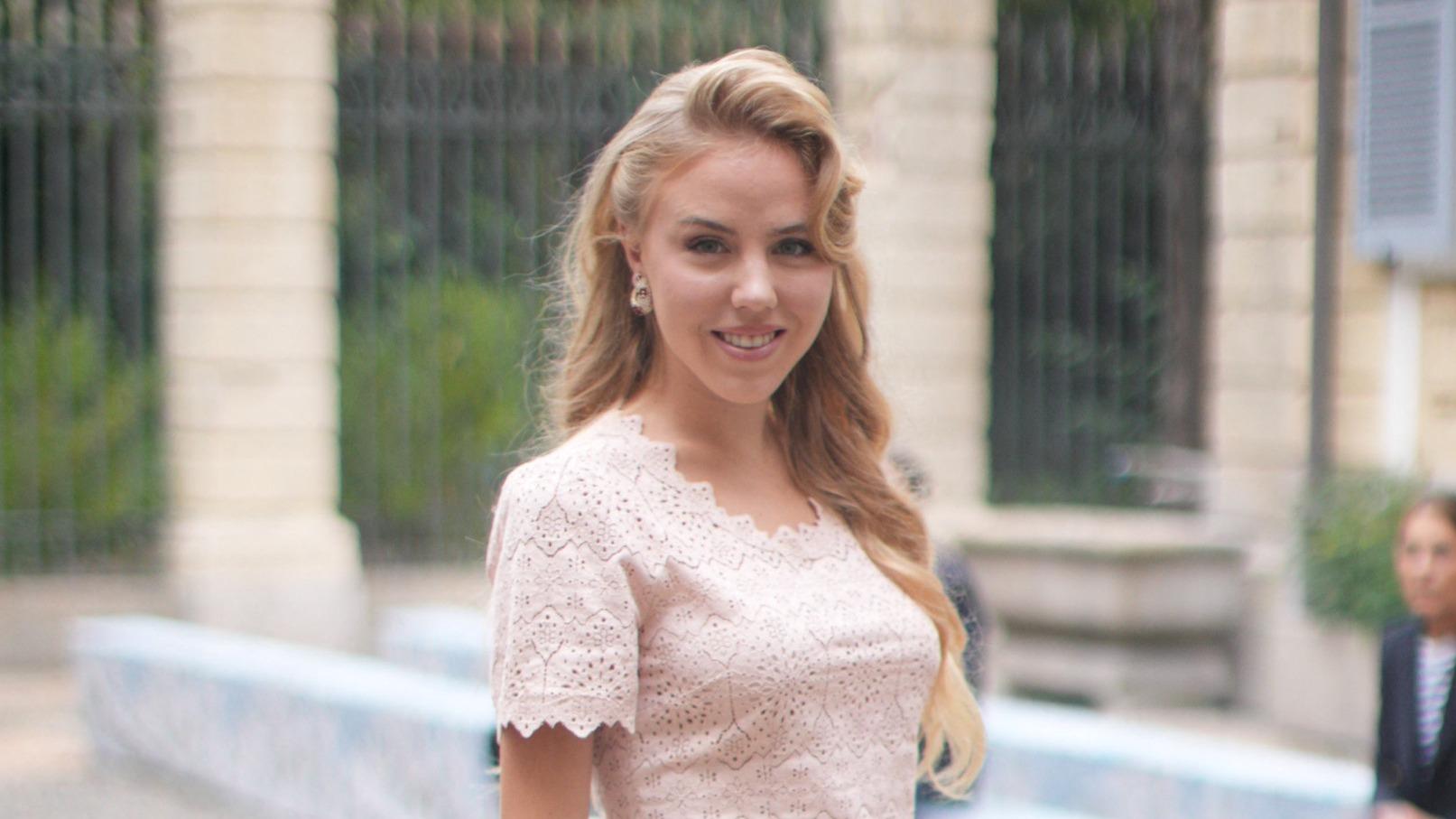 loin-de-jordan-bardella-maria-carolina-de-bourbon-siciles-a-pass-son