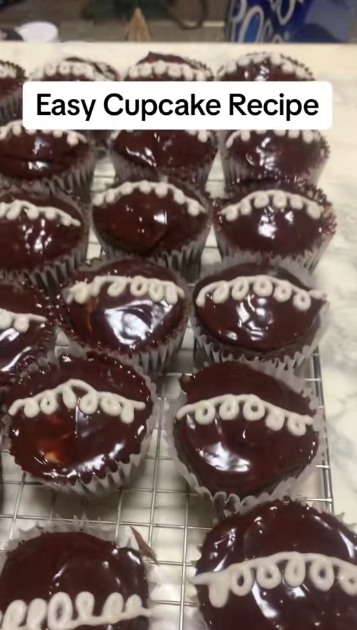 an-easy-cupcake-recipe-that-looks-impressive