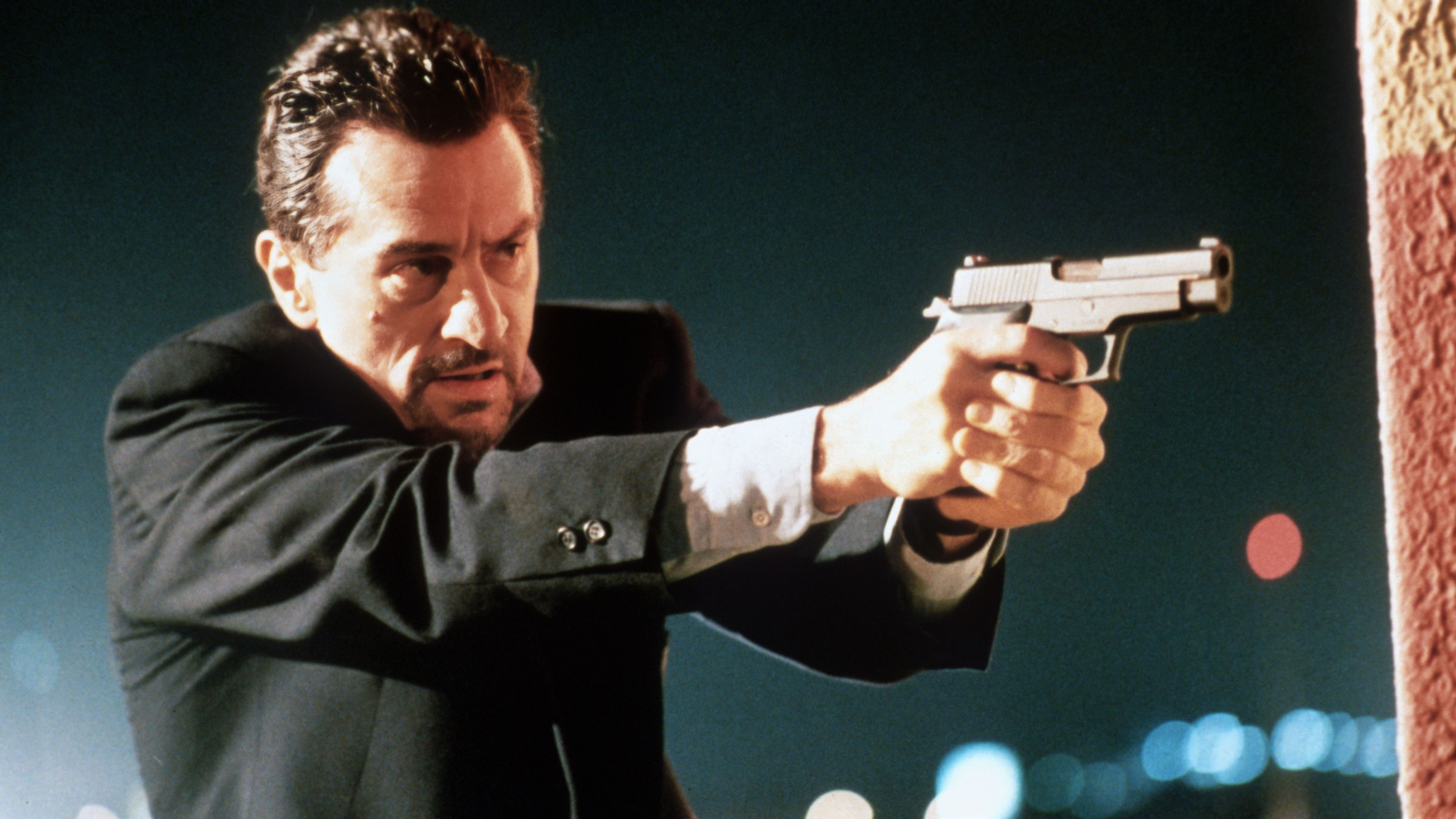 8 harsh realities of rewatching Heat 30 years later