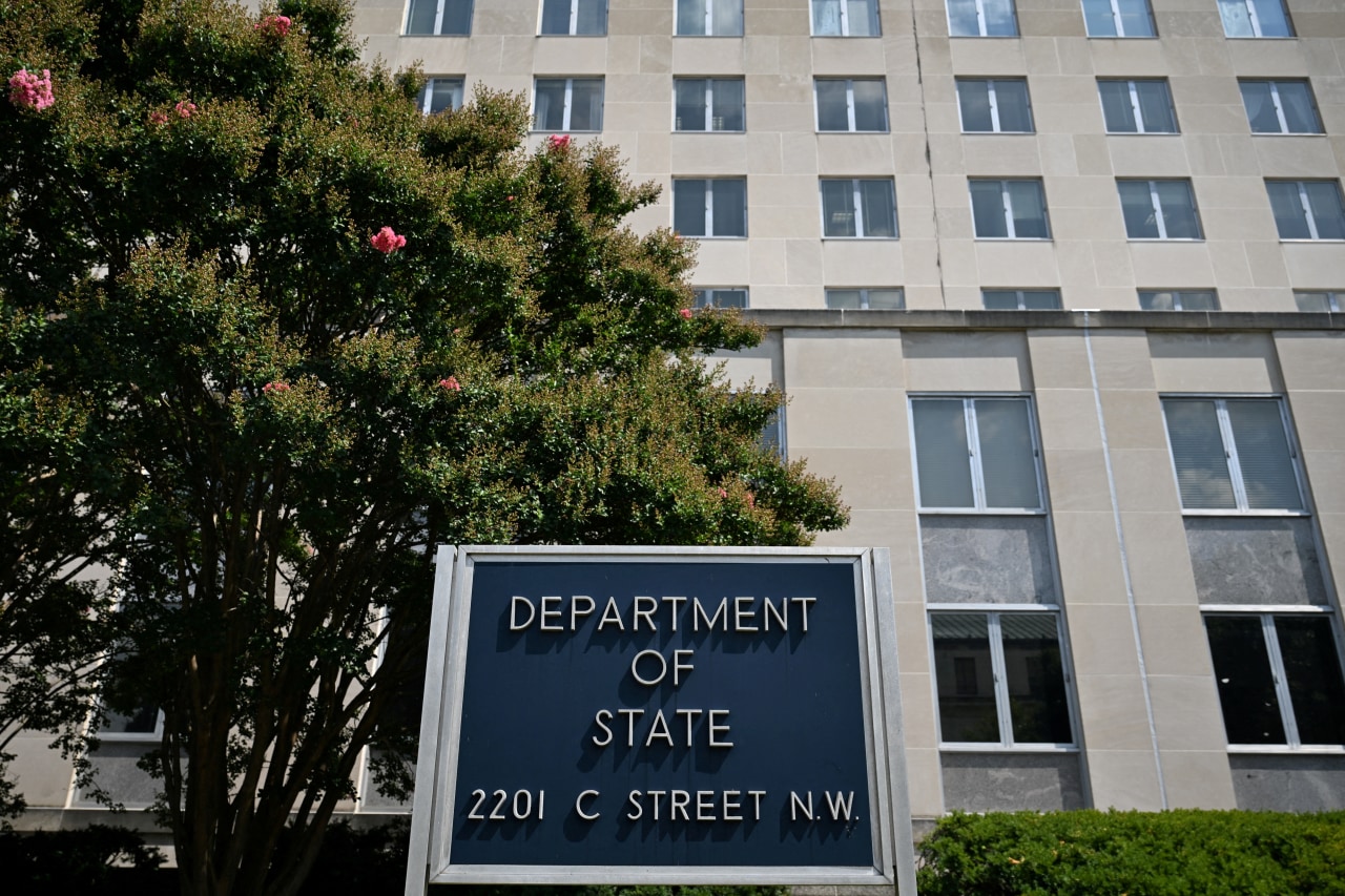 US State Department pauses immigrant visa applications